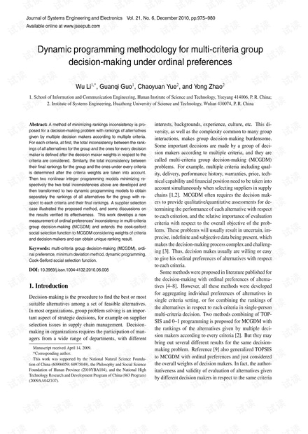 Dynamic programming methodology for multi-criteria group decision-making under ordinal preferences